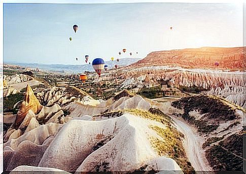 Ballooning, one of the things to do in Cappadocia