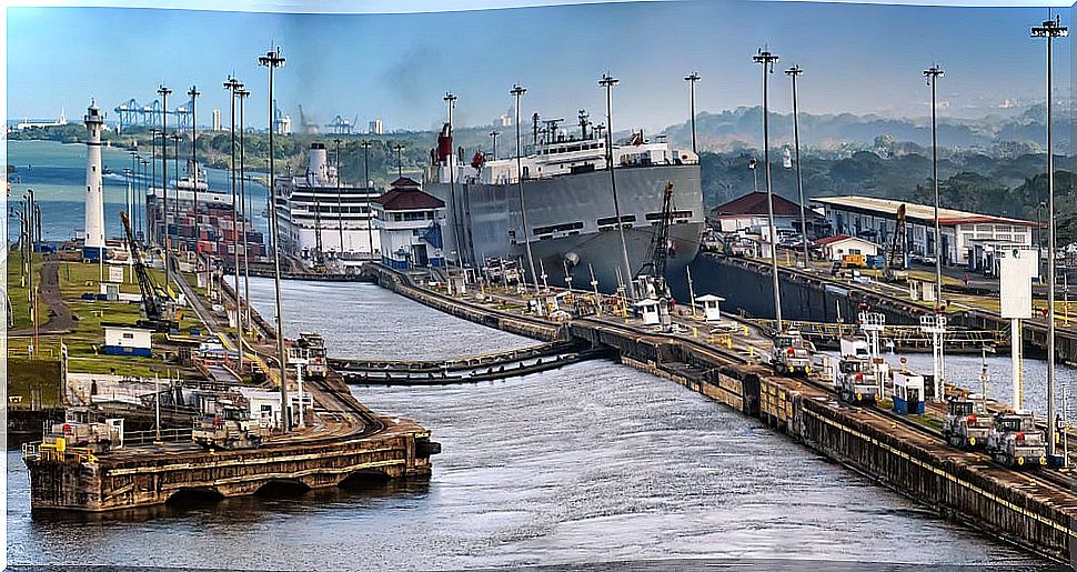 Basic information of the Panama Canal, a spectacular work