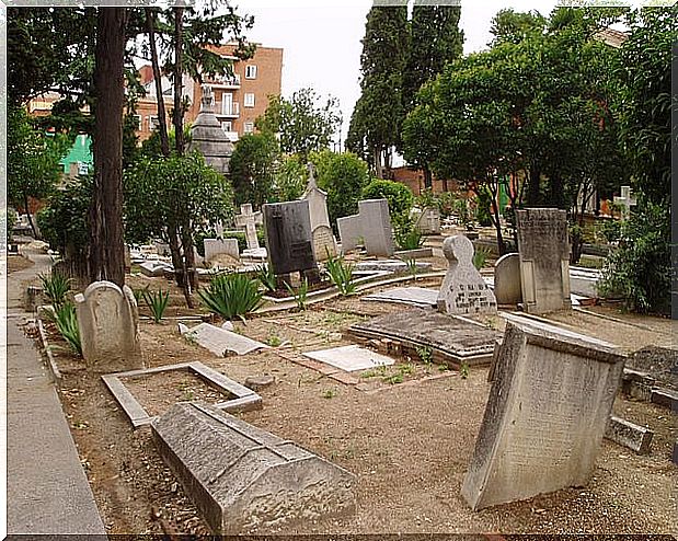 English cemetery