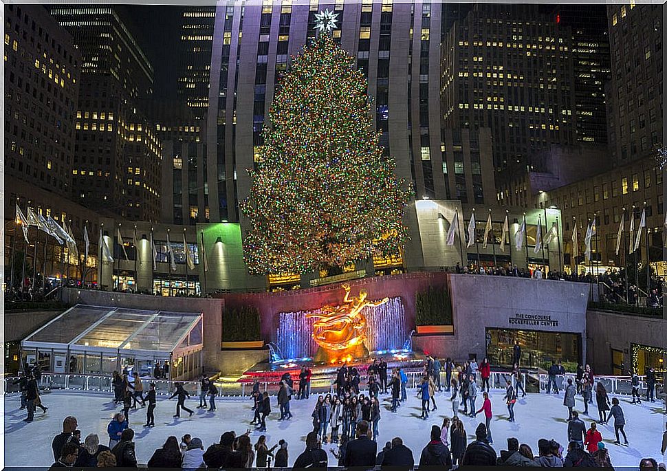 Rockefeller Center ice rink, one of the special Christmas destinations