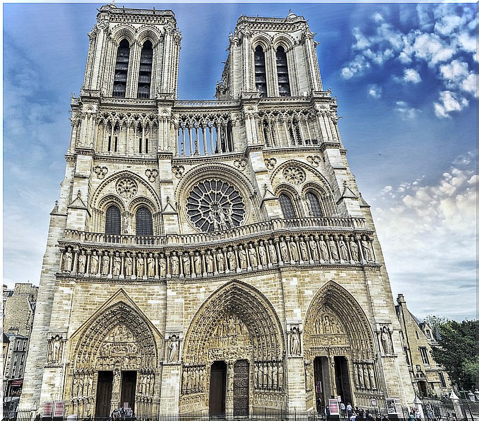 Notre Dame Cathedral main facade