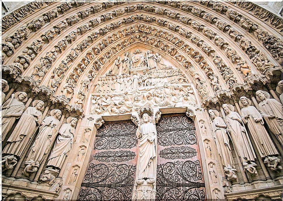 Notre Dame Cathedral facade