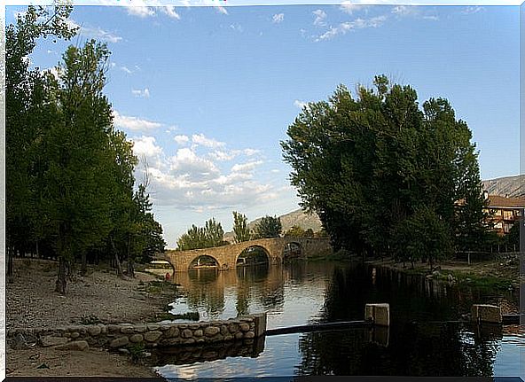 Navaluenga, an incredible natural pool in Ávila