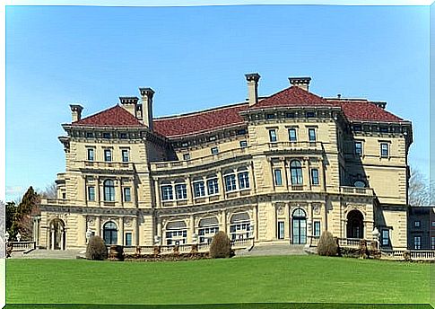 Newport mansions, sheer glitz