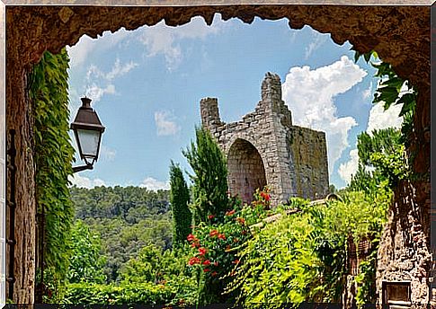 Peratallada, the best medieval complex in Catalonia