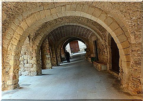 Arches in Peratallada