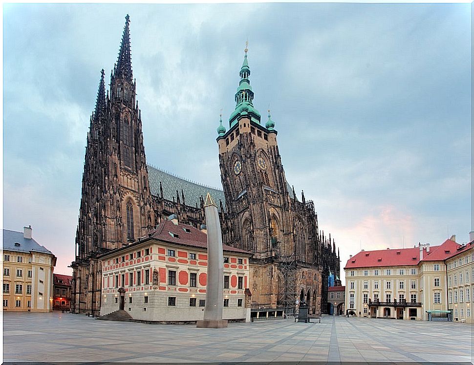 Places near St. Vitus Cathedral in Prague that you should know