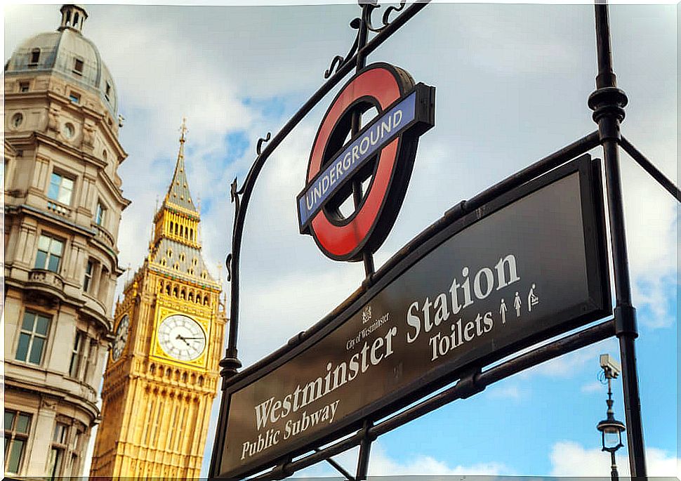 Running the London Underground in real time