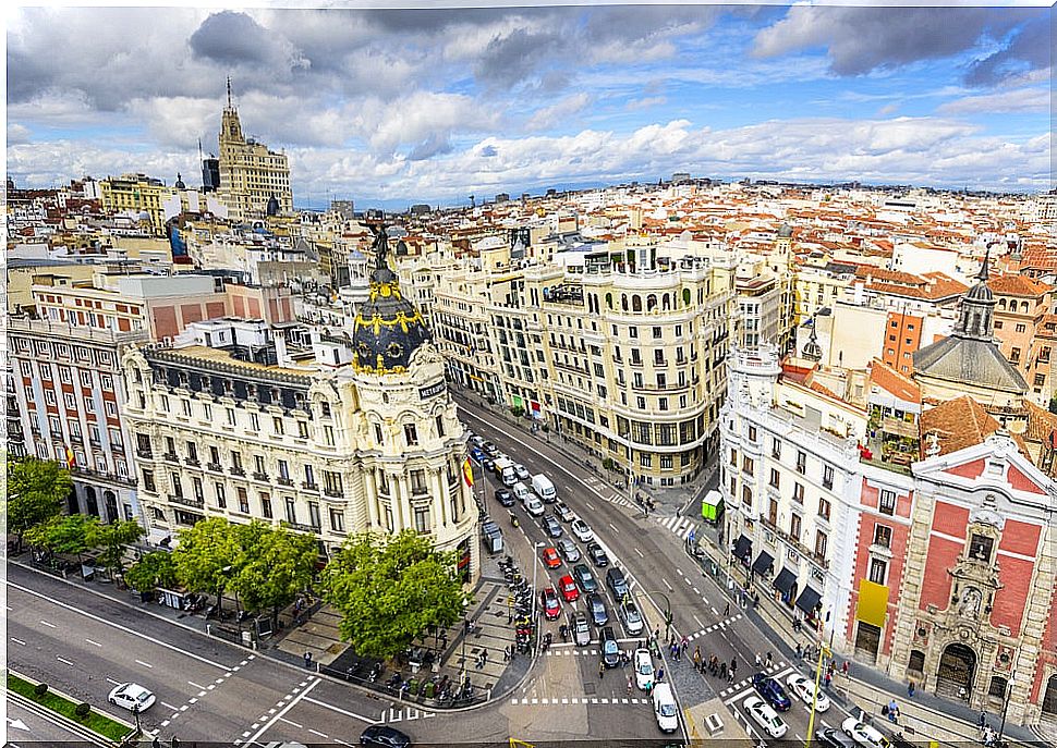 We go shopping in the shops of Madrid's Gran Vía