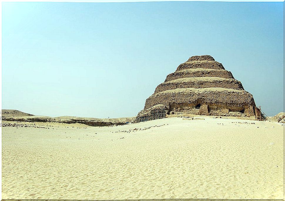 Saqqara and its stepped pyramid: information for the visit