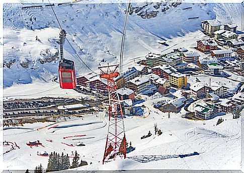 Cable car in Arlberg