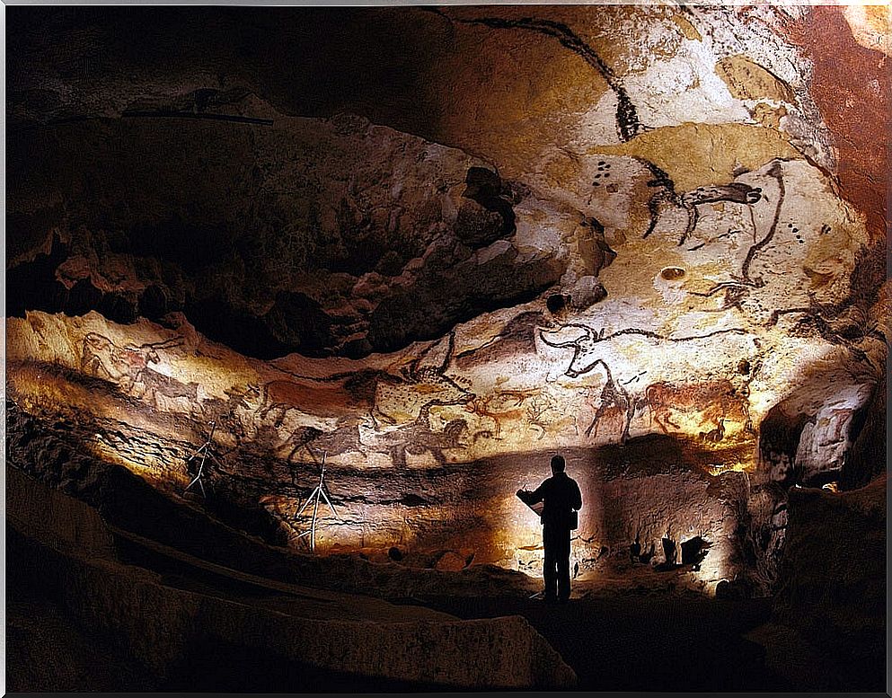 Reproduction of the Lascaux cave