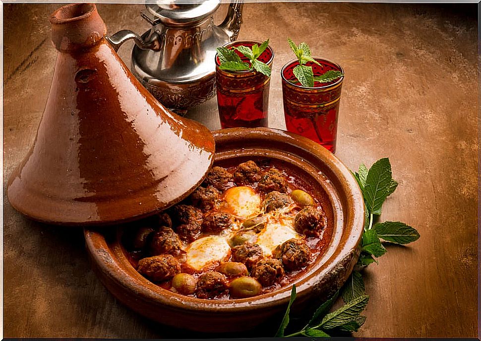 Tajine bowl