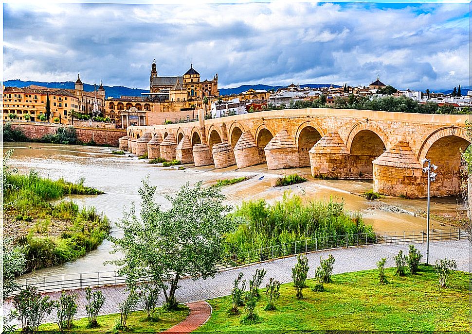 The Roman bridge of Córdoba, one of the treasures of the city