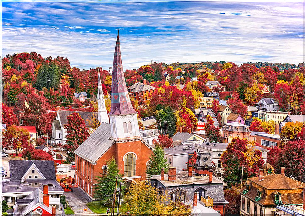 Postcard of Montpelier, the capital of the state of Vermont.